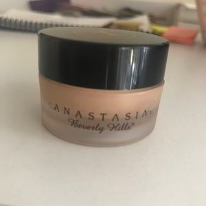 ABH concealer